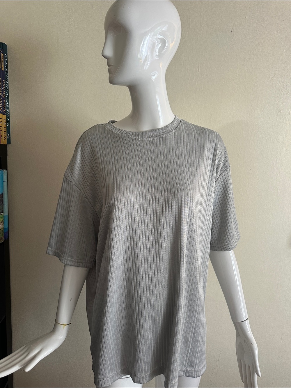Men's Light Gray Ribbed Short-Sleeve Crewneck Tee